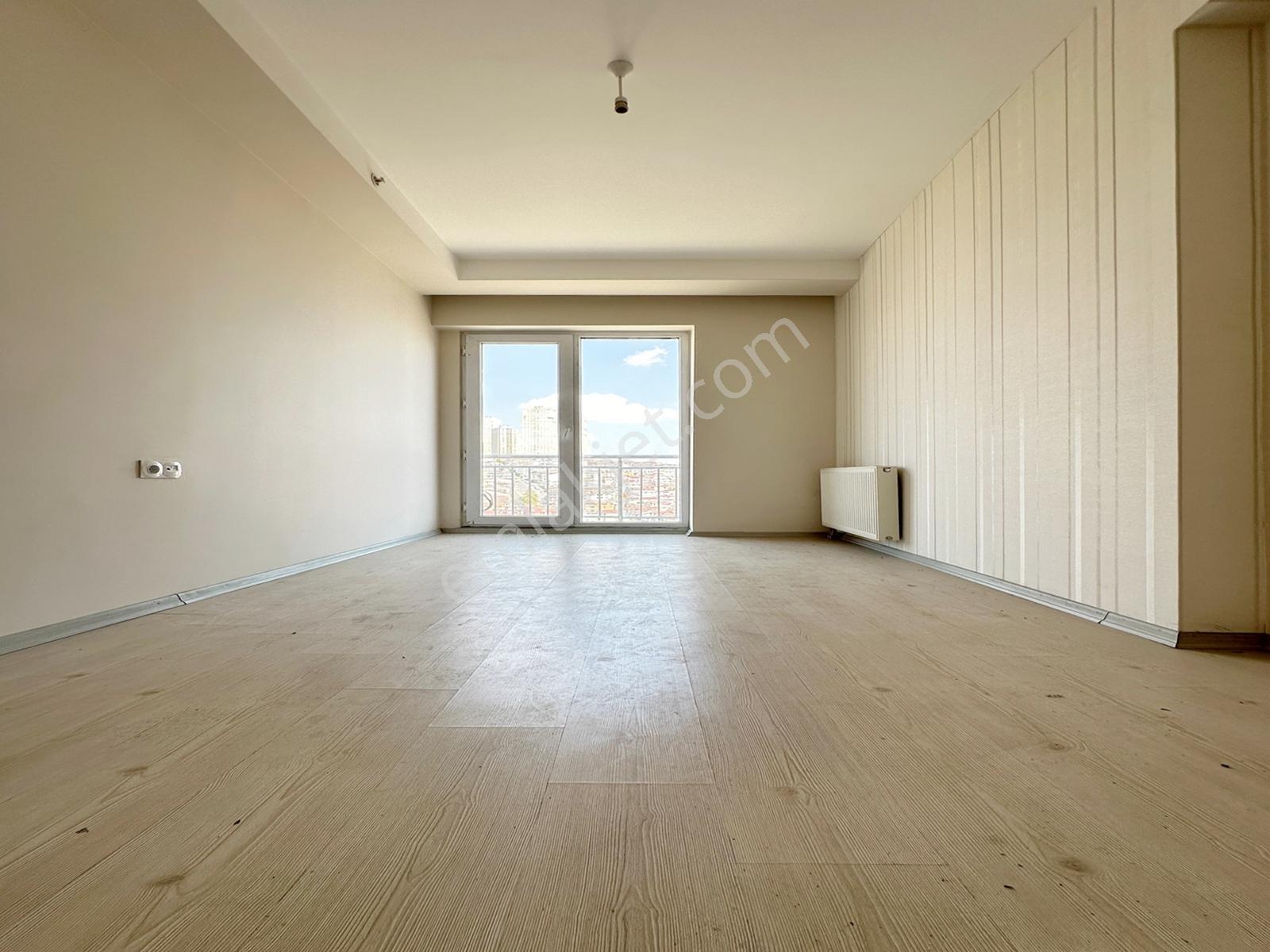 Cumhuriyet Mahallesi Havuzlu+güvenlikli Site İçi 1+1 Daire ! — fotoğraf 17