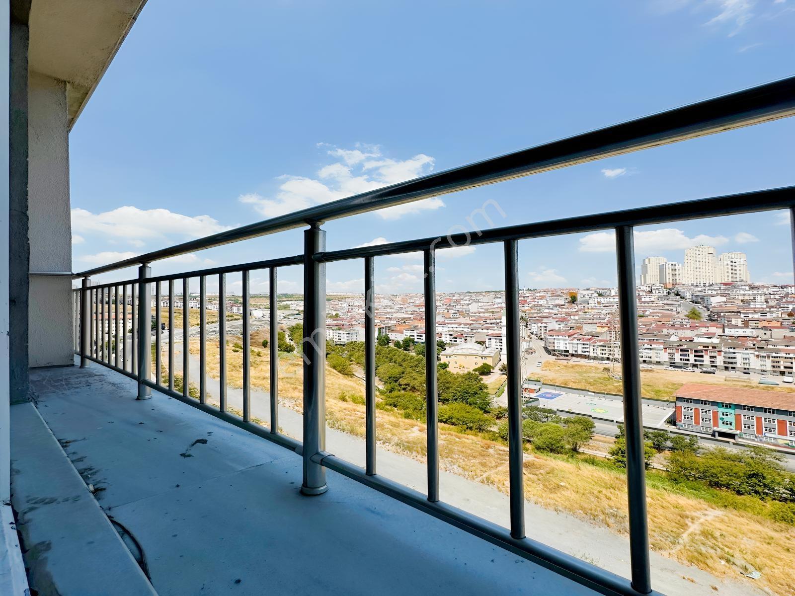Cumhuriyet Mahallesi Havuzlu+güvenlikli Site İçi 1+1 Daire ! — fotoğraf 22
