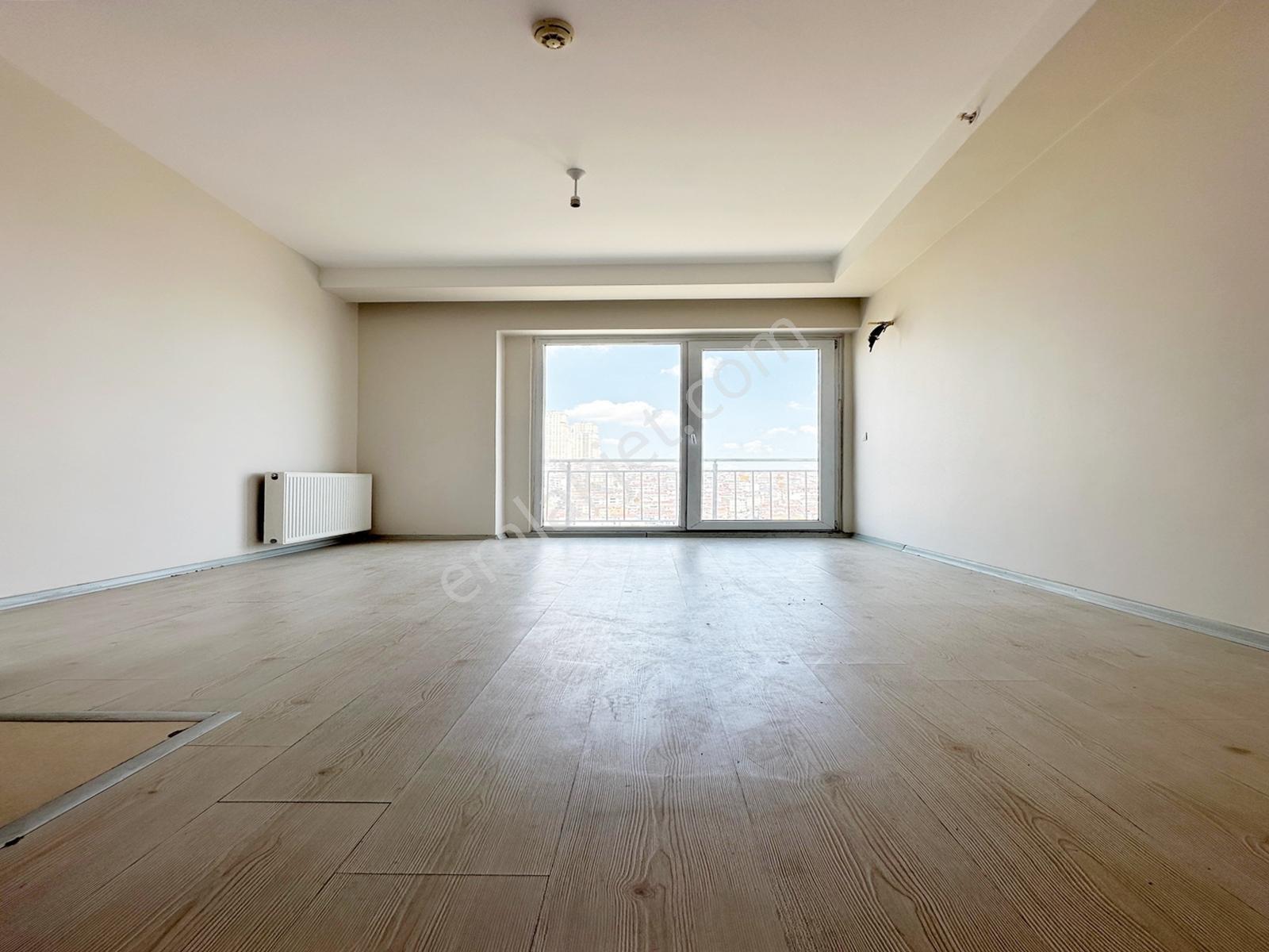 Cumhuriyet Mahallesi Havuzlu+güvenlikli Site İçi 1+1 Daire ! — fotoğraf 32