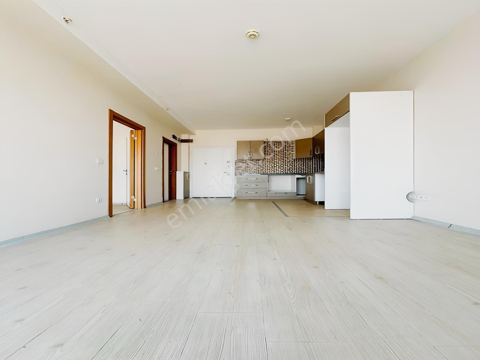 Cumhuriyet Mahallesi Havuzlu+güvenlikli Site İçi 1+1 Daire ! — fotoğraf 33