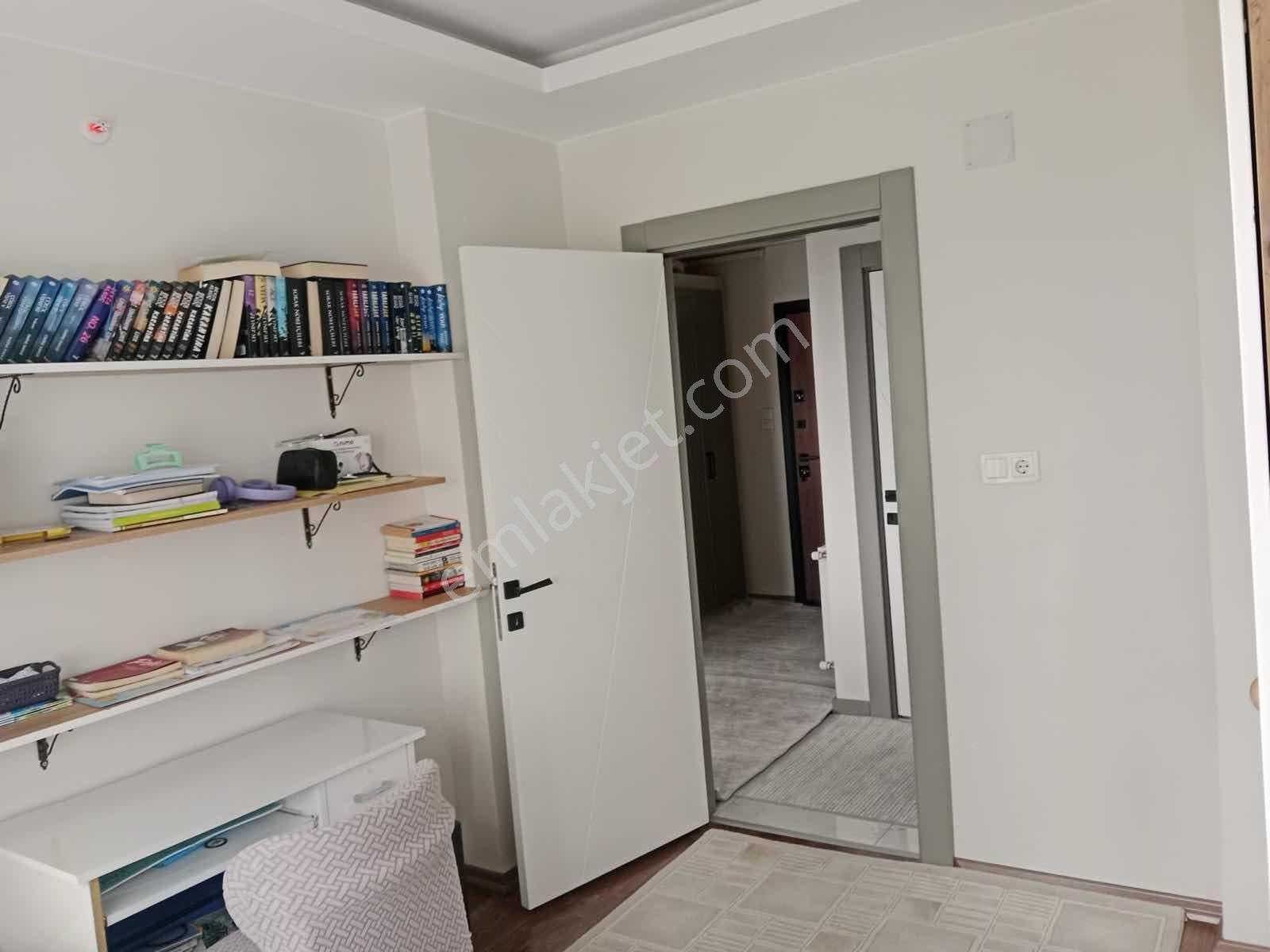 Devlet Hastanesi Karşısın Da 3+1 Satılık Daire — fotoğraf 13