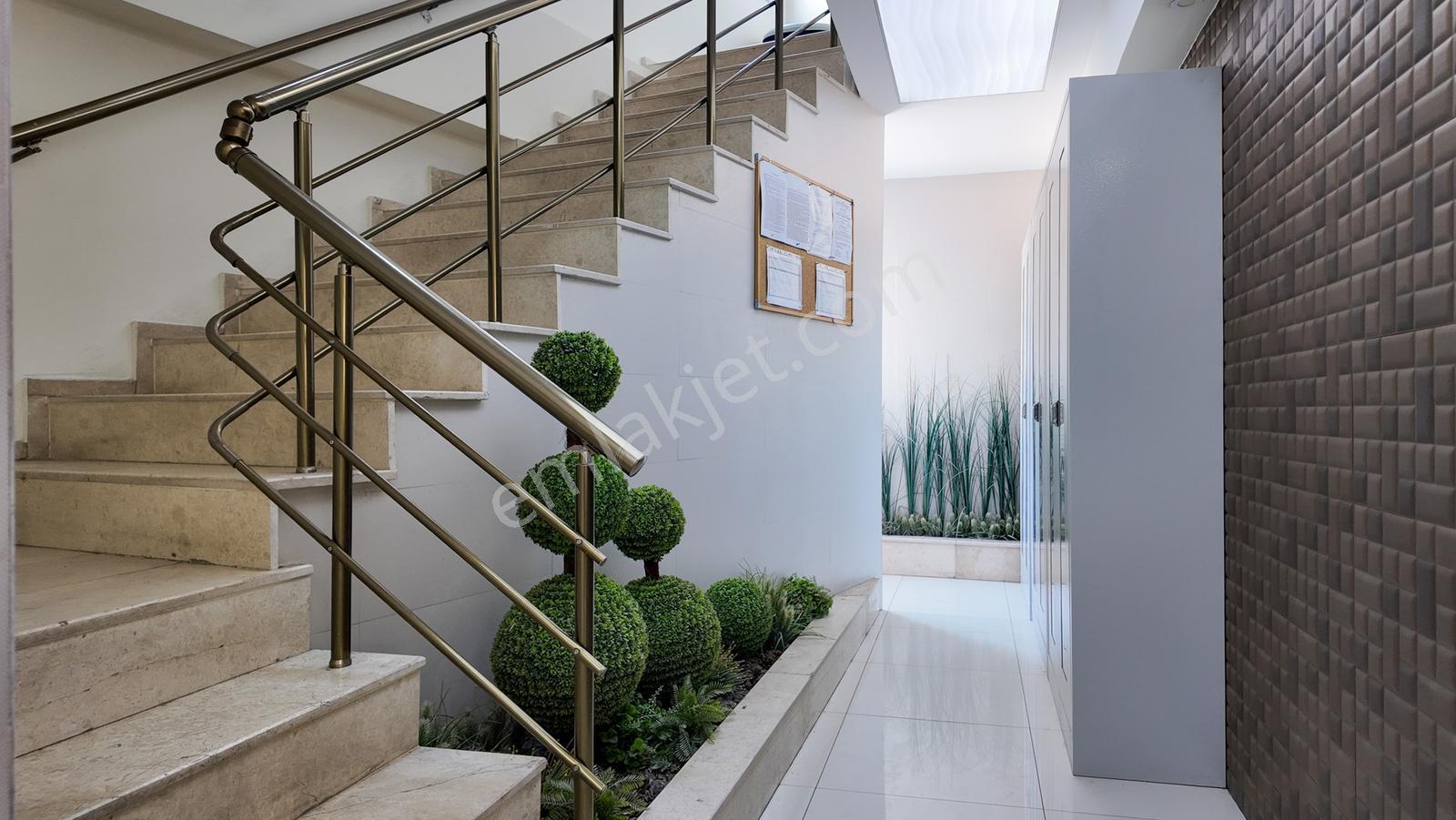 Aydın Efeler Başar Suites'de Eşyalı Satılık 1+1 Dubleks Daire — fotoğraf 4