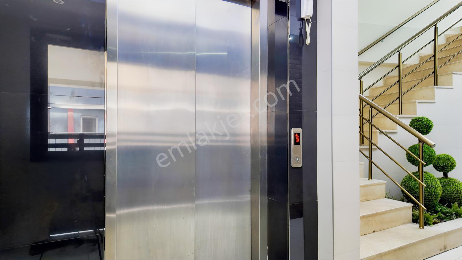 Aydın Efeler Başar Suites'de Eşyalı Satılık 1+1 Dubleks Daire — fotoğraf 5