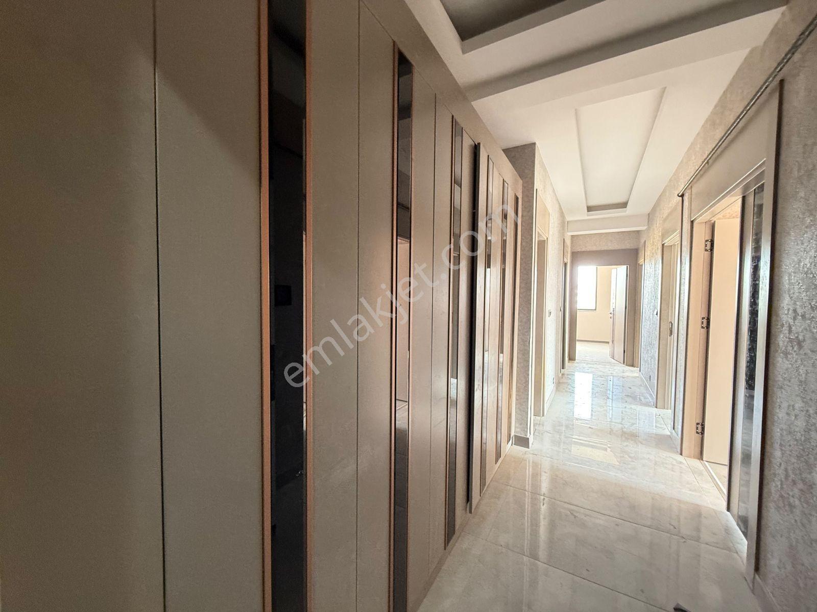 2 Bloklu Sitede Konforlu Yaşam Sunan Satılık 2+1 — fotoğraf 3