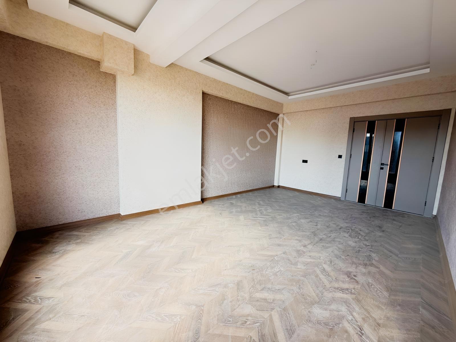 2 Bloklu Sitede Konforlu Yaşam Sunan Satılık 2+1 — fotoğraf 5