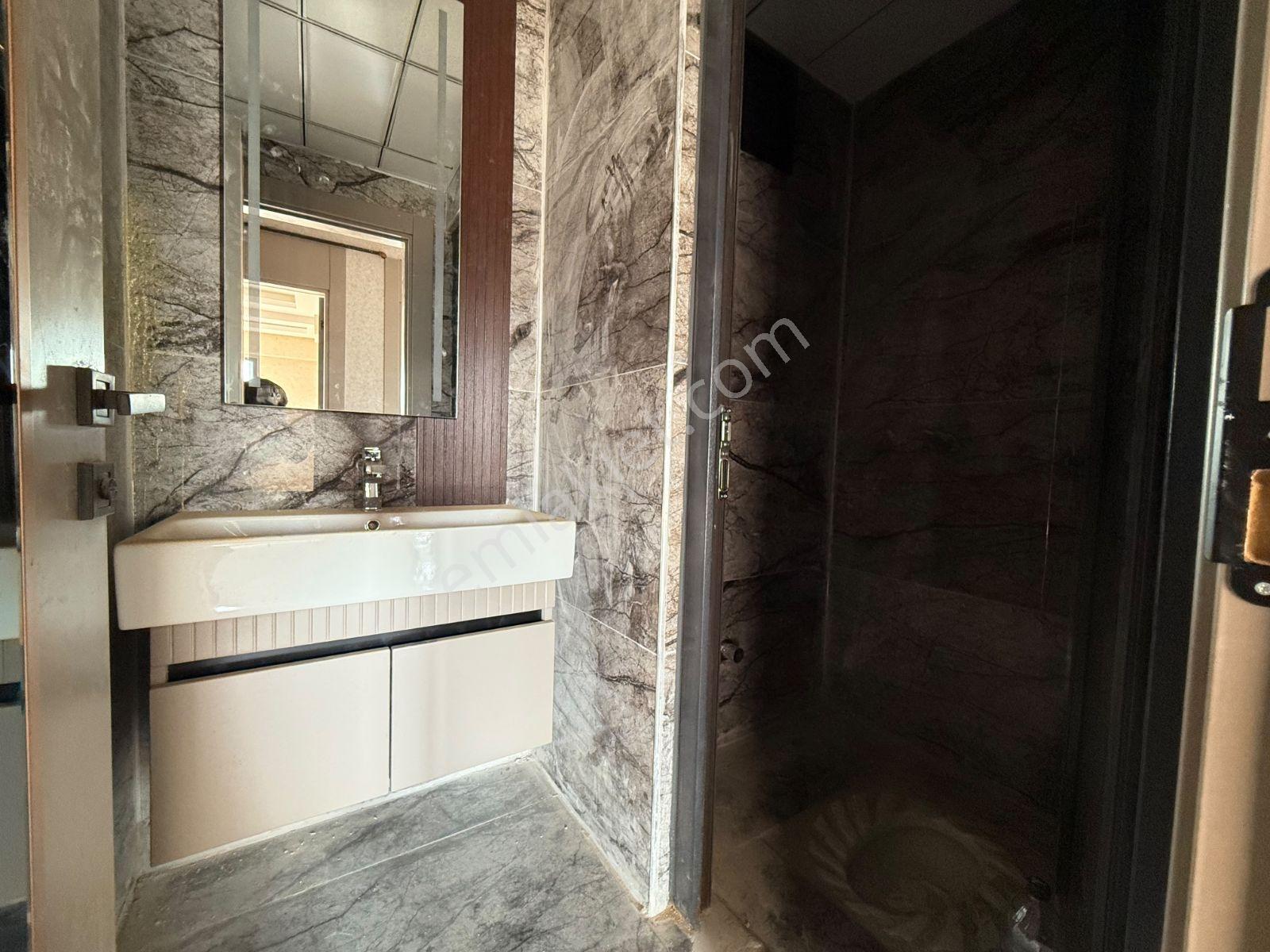 2 Bloklu Sitede Konforlu Yaşam Sunan Satılık 2+1 — fotoğraf 16
