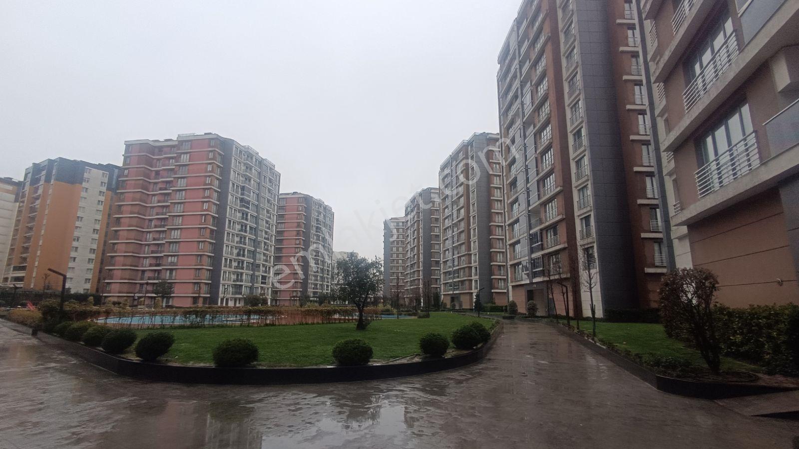 Remax Hedef Gökhan Aslantaş'tan 11 Mahalle Sitesi 4+1 Lux Daire — fotoğraf 3
