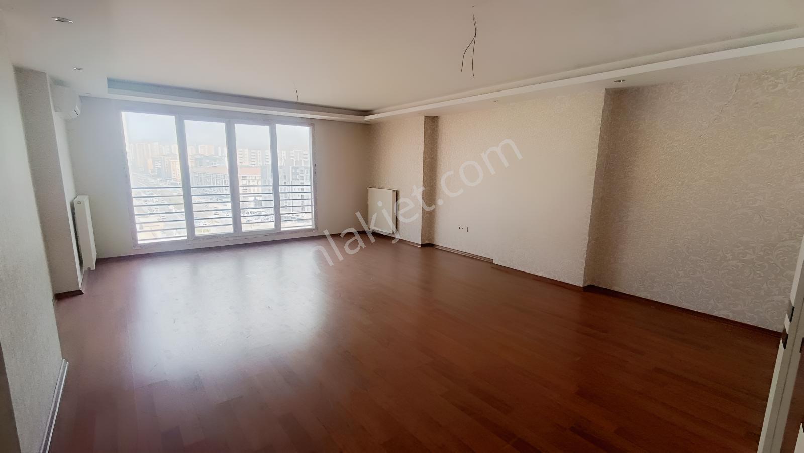 Remax Hedef Gökhan Aslantaş'tan 11 Mahalle Sitesi 4+1 Lux Daire — fotoğraf 6