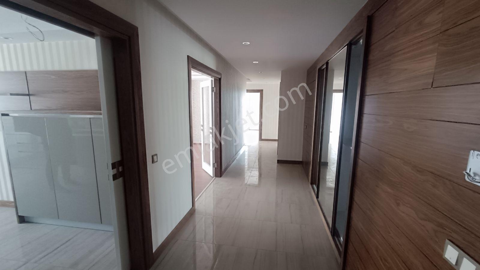 Remax Hedef Gökhan Aslantaş'tan 11 Mahalle Sitesi 4+1 Lux Daire — fotoğraf 9