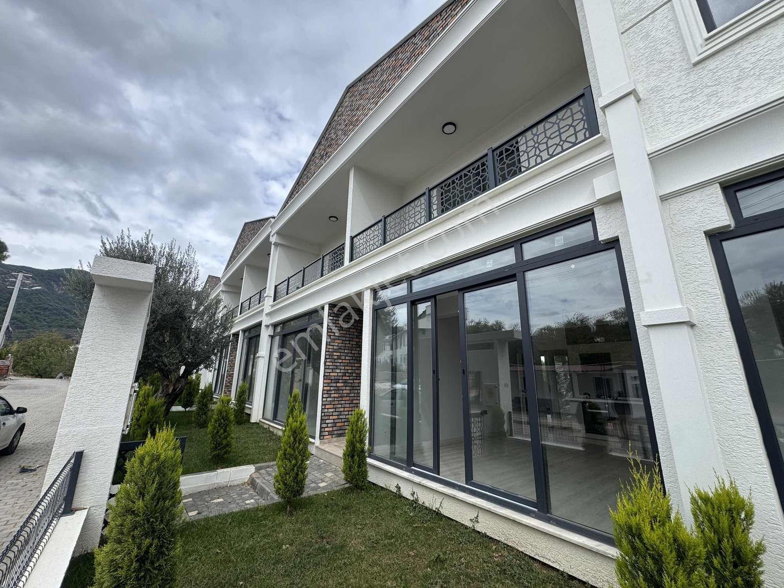 Güçlü Kardeşlerden Güre Köy Merkezinde 1+1 Sıfır Bahçeli Daire — fotoğraf 2