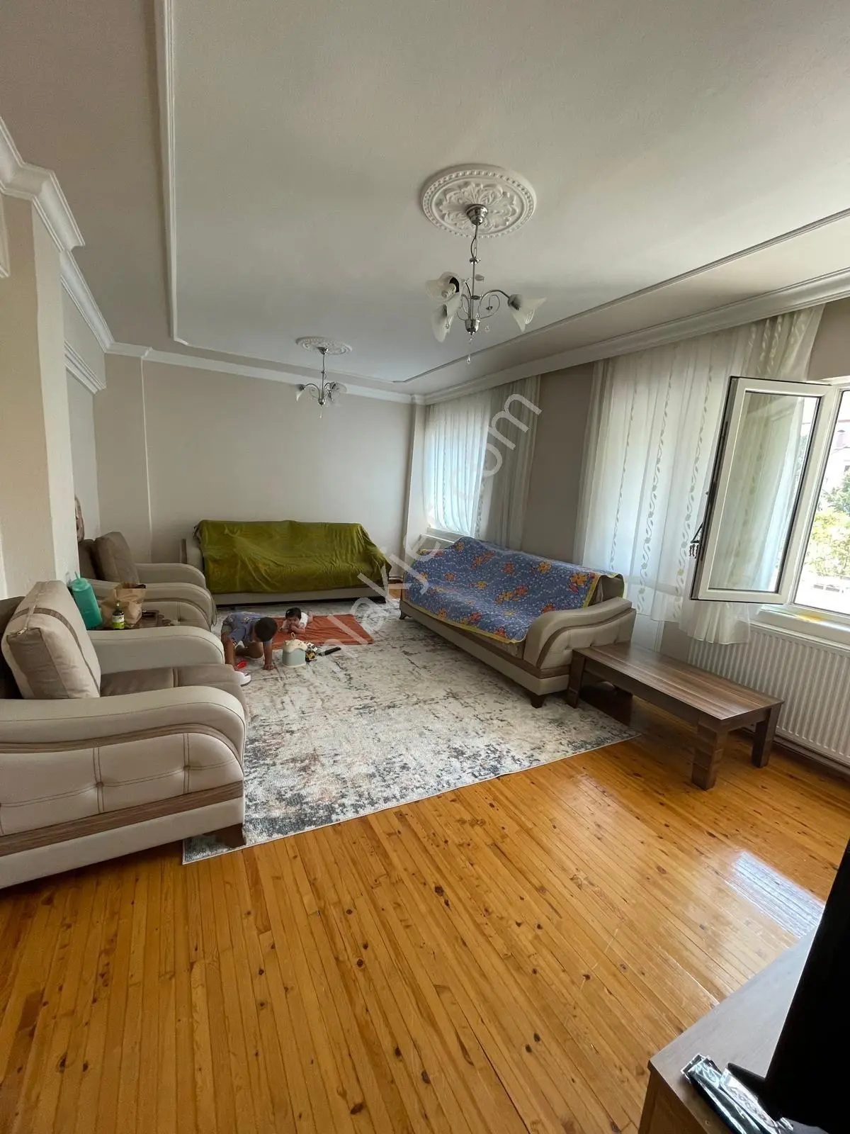 Denizli/1200 Evler Mahallesi Ali Baysal Orta Okulu Karşısı Arakat Tadilatlı Bakı...