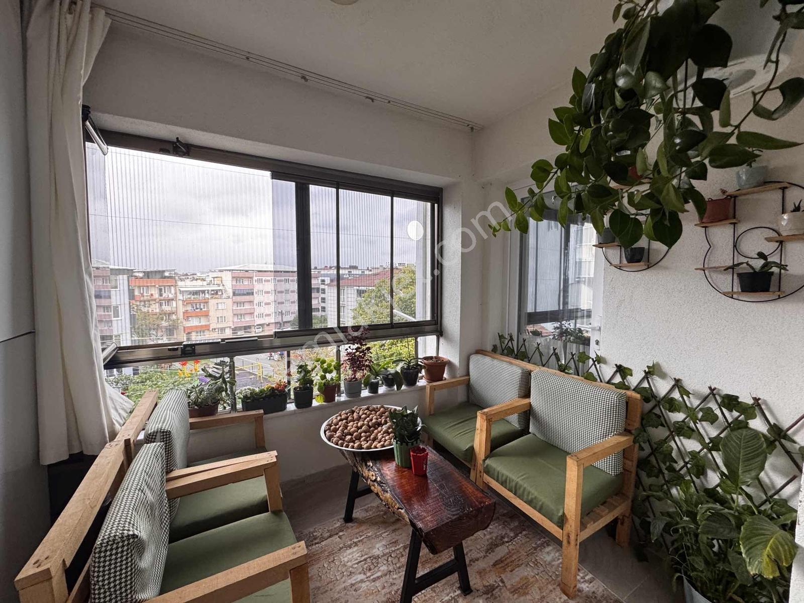 Bursadabul'dan Atatürk Mah. Ara Kat 2+1 Daire — fotoğraf 2