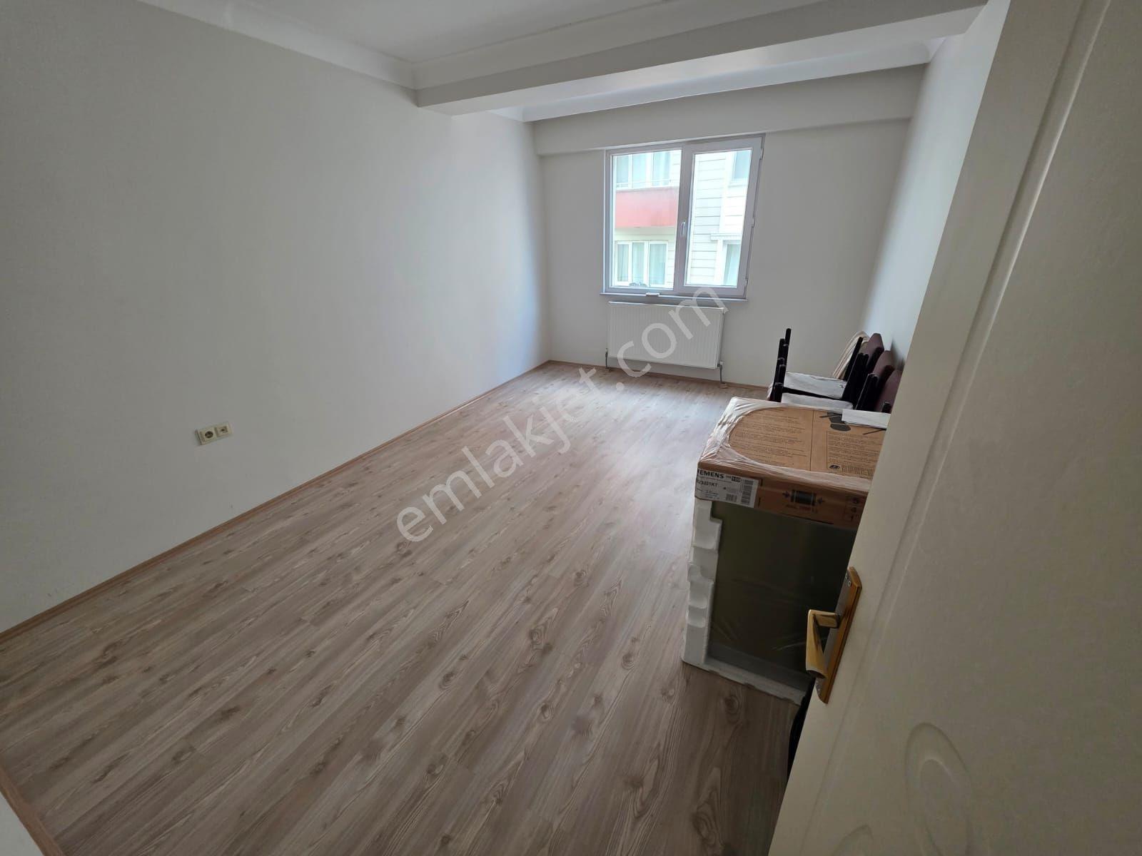 Muhittin Mahallesinde Geniş 3+1 Satılık Daire — fotoğraf 12