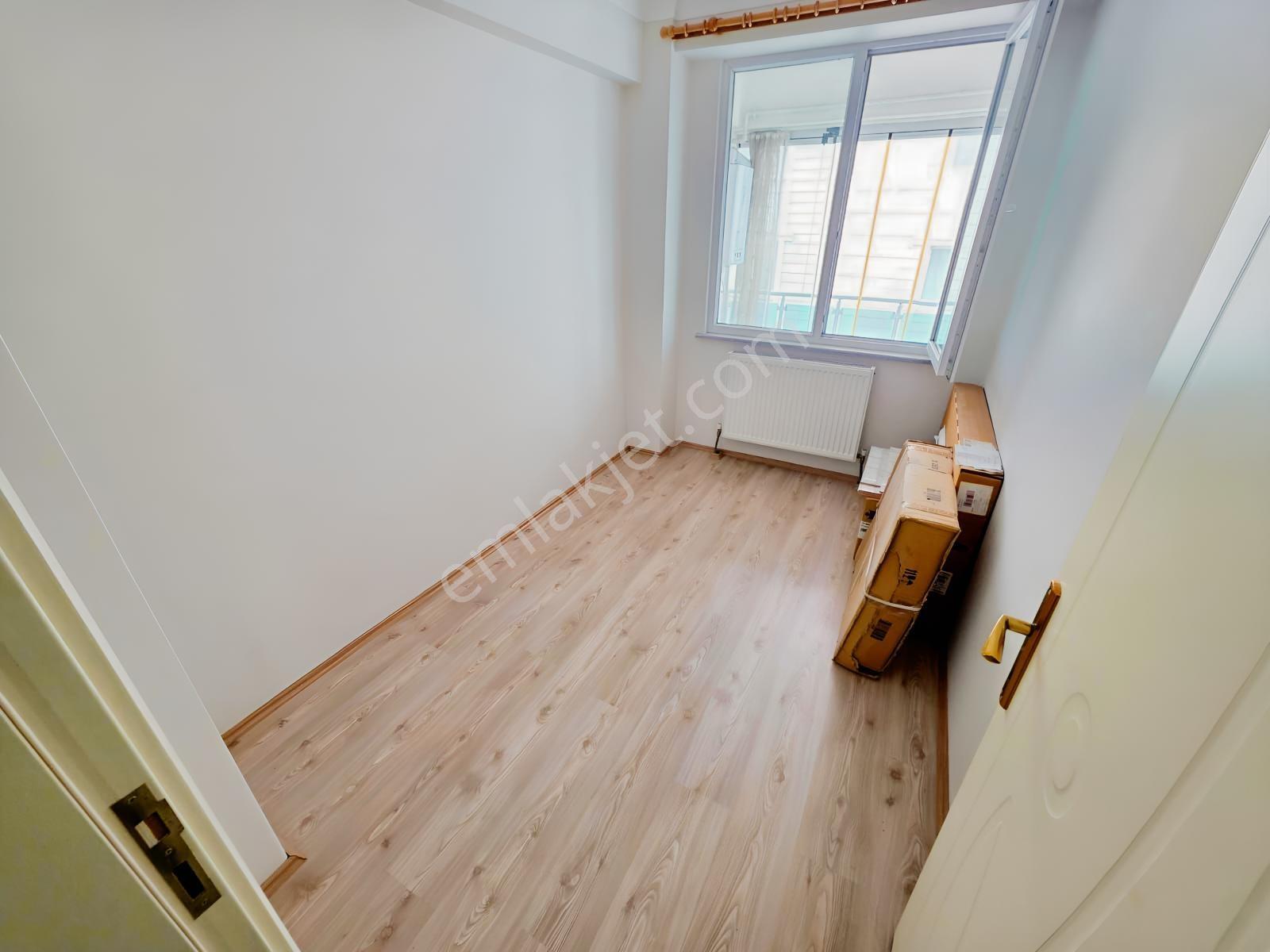 Muhittin Mahallesinde Geniş 3+1 Satılık Daire — fotoğraf 13