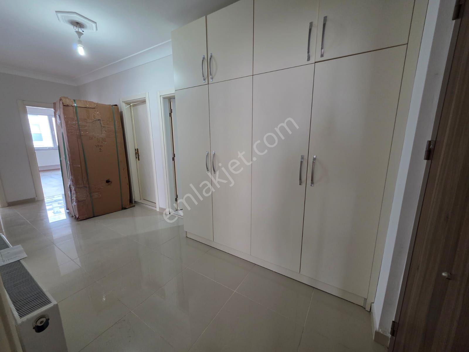 Muhittin Mahallesinde Geniş 3+1 Satılık Daire — fotoğraf 17