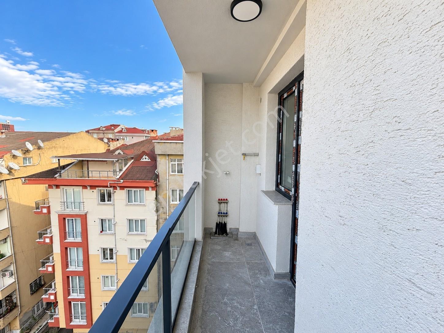 Mahmutbey Caddesi,sıfır,2+1,k.otoparklı,9.kat,arakat — fotoğraf 9