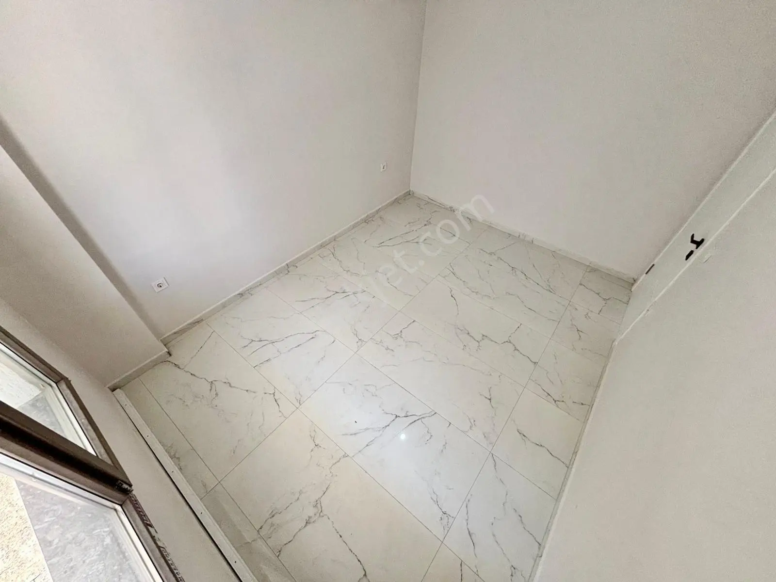 ꧁ay Emlaktan꧂öğretmenler'de Denize Yakın Bahçe Kullanımlı Müstakil Tadında Satılık 1+1 Şık Daire — fotoğraf 23