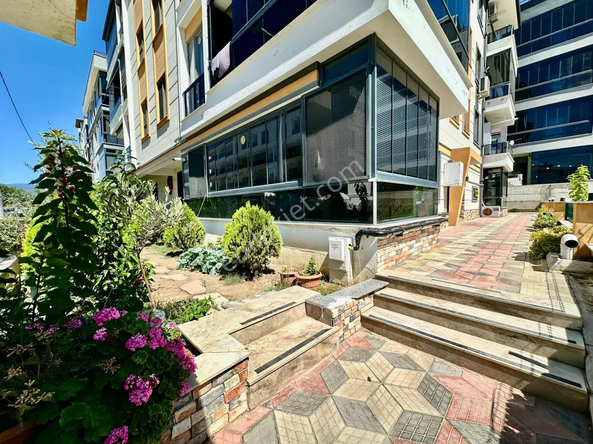 ꧁ay Emlaktan꧂akçay'da Denize Yakın Kombili Arakat Satılık 2+1 Ultra Lüks Daire — fotoğraf 2