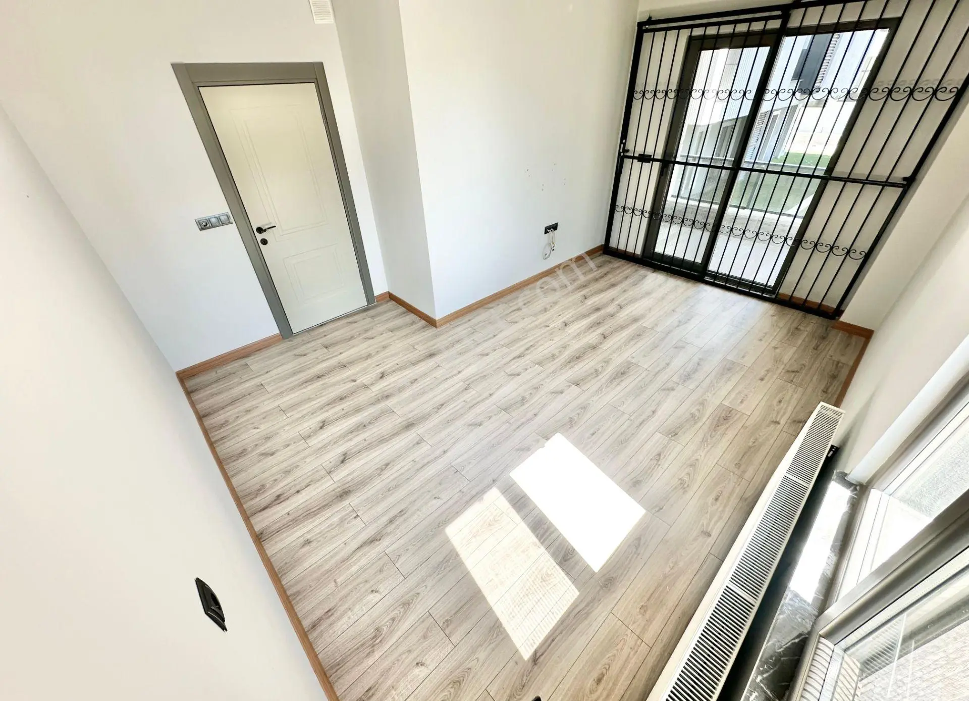 ꧁ay Emlaktan꧂akçay'da Denize Yakın Kombili Arakat Satılık 2+1 Ultra Lüks Daire — fotoğraf 14