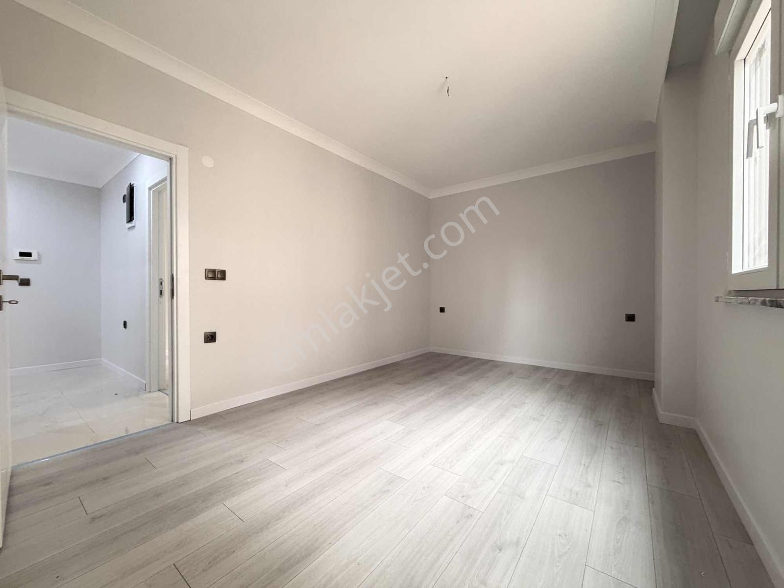 Focustan Merkezi Konumda,e.banyolu,sıfır,katta,geniş Ve Lüks 2+1 — fotoğraf 26