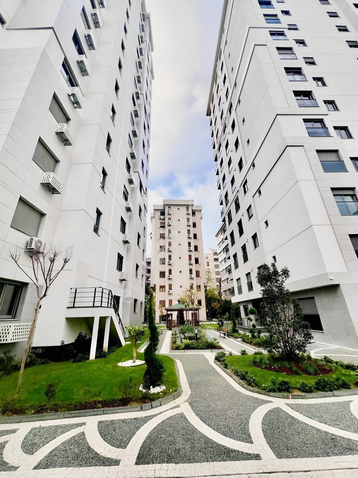 Bağdat Caddesine İkinci Paralel Site İçerisinde Kelepir 2+1 — fotoğraf 8