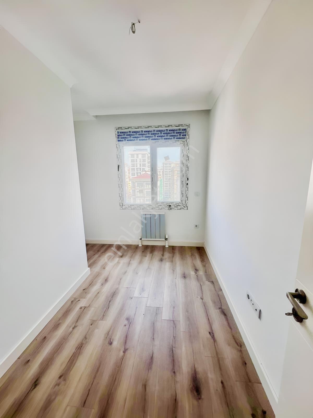 Bağdat Caddesine İkinci Paralel Site İçerisinde Kelepir 2+1 — fotoğraf 9
