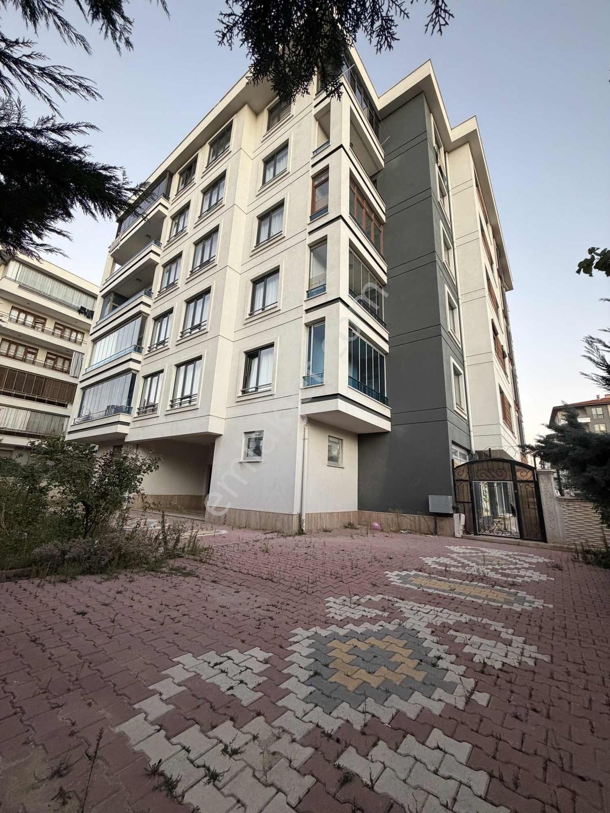 Karatay Keçeciler Cad Üzerinde 3+1 Satılık Lüx Daire — fotoğraf 34