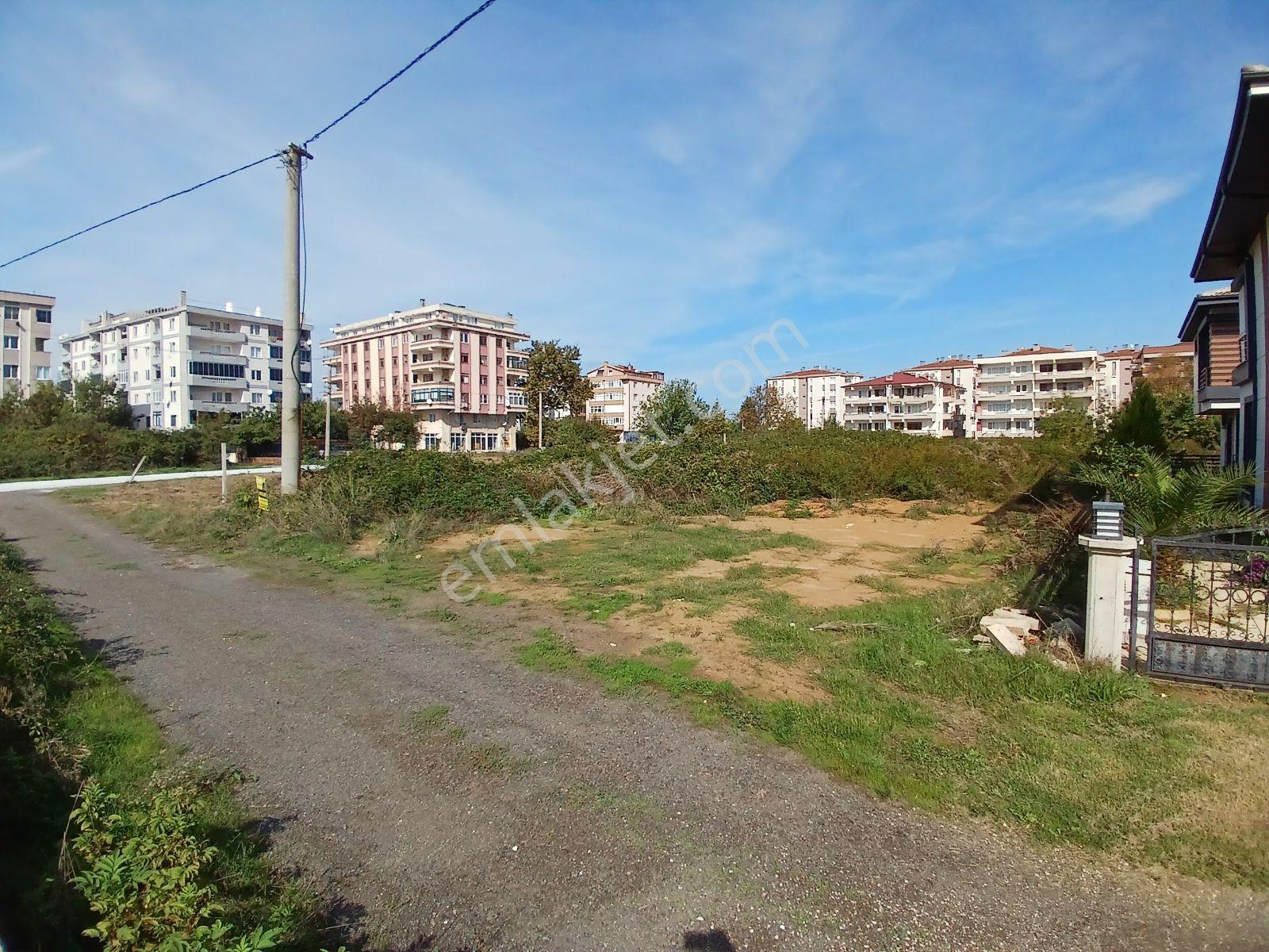 Kocadere Satılık 693 M2 Arsa