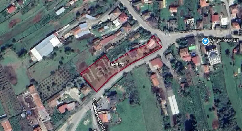 Kaynarca // Küçükkışla Köy Merkezinde // 990 M2