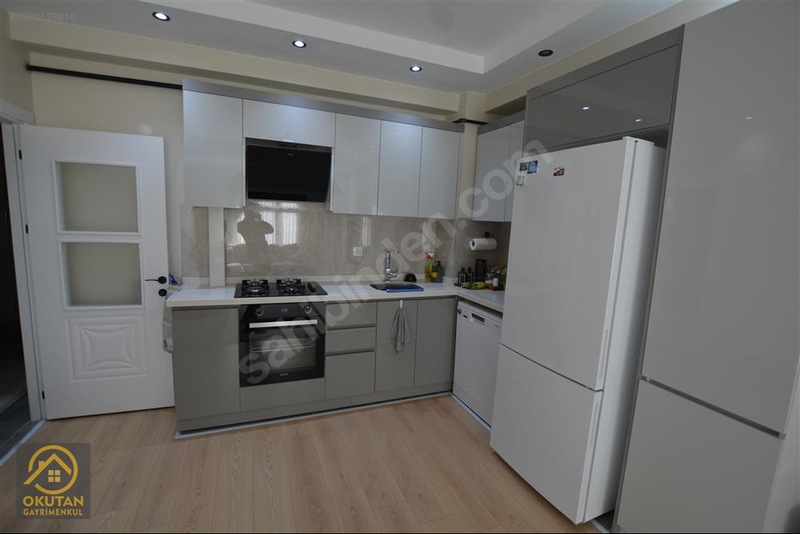Avcılar Merkez'de Reşitpaşa Cadde Üstü Butik Sitede Satılık 2+1 — fotoğraf 4