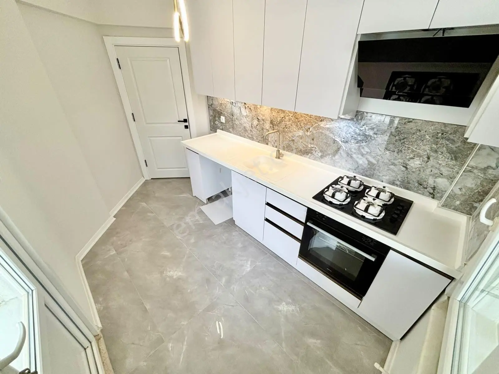 ꧁ay Emlaktan꧂altınkum Doktorlar Sitesi Bölgesinde Denize 500 Mt Arakat Satılık 3+1 Geniş Daire — fotoğraf 5