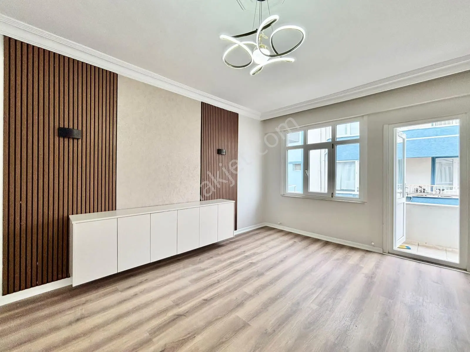 ꧁ay Emlaktan꧂altınkum Doktorlar Sitesi Bölgesinde Denize 500 Mt Arakat Satılık 3+1 Geniş Daire — fotoğraf 13