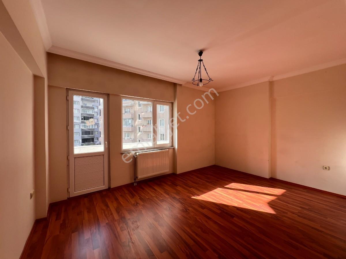Beylikdüzü Adnan Kahveci Banksis Sitesinde 175m2 Satılık Daire — fotoğraf 2