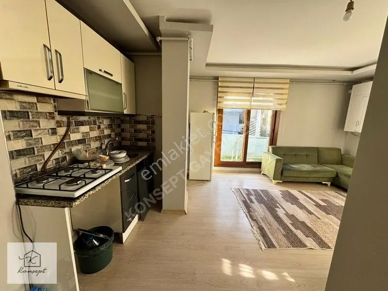 Konsept'ten Geniş M2 Temiz Eşyalı Satılık 1+1 Daire — fotoğraf 5