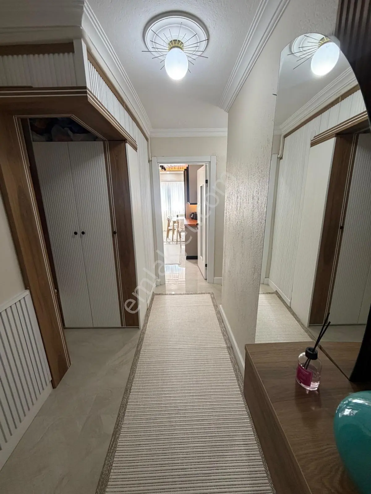 Bergama Zafer Mah Asansörlü Doğalgazlı Kapalı Mutfak 3+1 Geniş Satılık Daire — fotoğraf 15