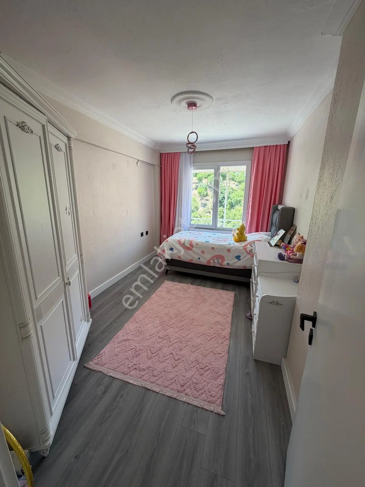 Bergama Zafer Mah Asansörlü Doğalgazlı Kapalı Mutfak 3+1 Geniş Satılık Daire — fotoğraf 21