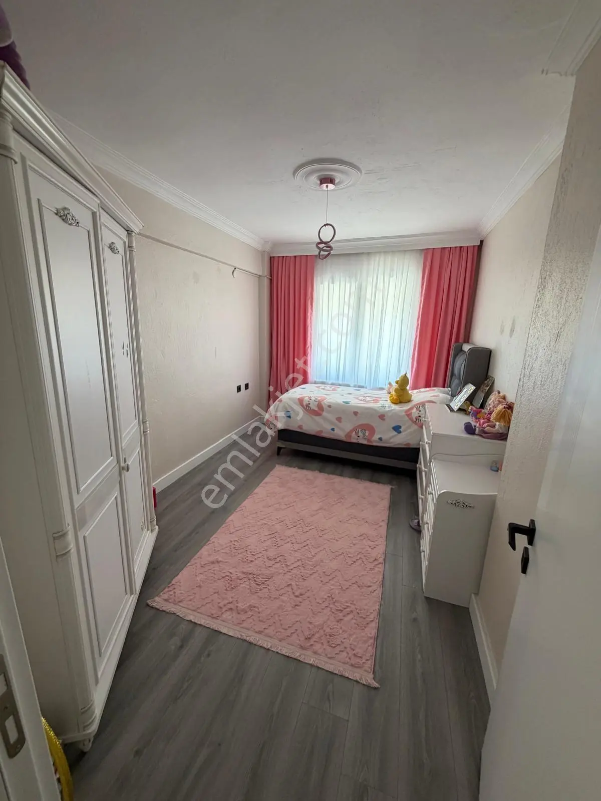 Bergama Zafer Mah Asansörlü Doğalgazlı Kapalı Mutfak 3+1 Geniş Satılık Daire — fotoğraf 22