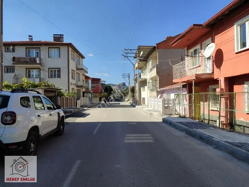 Yenice Mahallenin Komple 2 Katlı Bina — fotoğraf 3