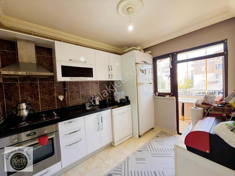 Nokta Emlak'dan Satılık 2+1 İskanlı Arakat Ön Cephe Daire — fotoğraf 8
