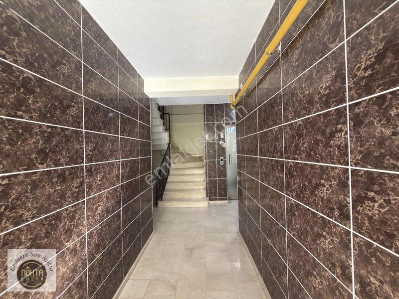 Nokta Emlak'dan Satılık 2+1 İskanlı Arakat Ön Cephe Daire — fotoğraf 32