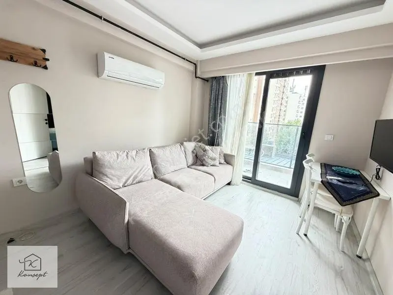 Konsept'den Site İçi Lüks Arakat Eşyalı Satılık 1+1 Daire — fotoğraf 3