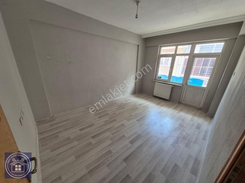 Yunus Emre Mah.Cadde Üstü Satılık 3+1 Daire