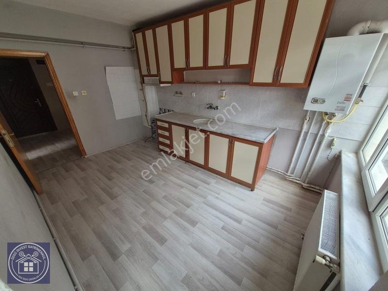 Yunus Emre Mah.cadde Üstü Satılık 3+1 Daire — fotoğraf 13