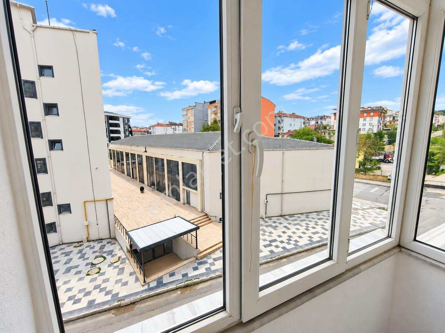 Arya Yapı'dan Üniversite Yanı İskanlı Ebeveyn Banyolu 2+1 Daire — fotoğraf 10
