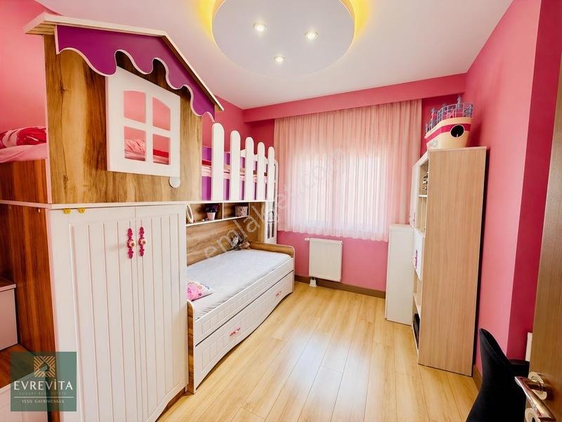 Flora'da Çift Cephe Şerefiyeli Satılık 3+1 — fotoğraf 13