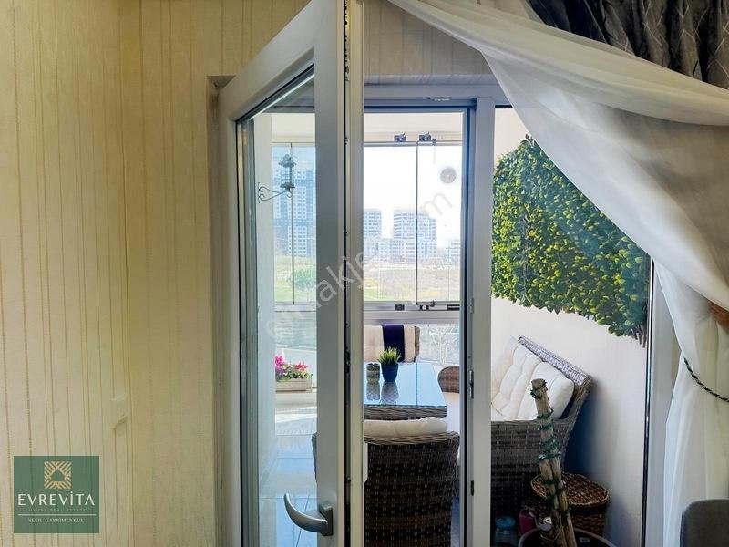 Flora'da Çift Cephe Şerefiyeli Satılık 3+1 — fotoğraf 17