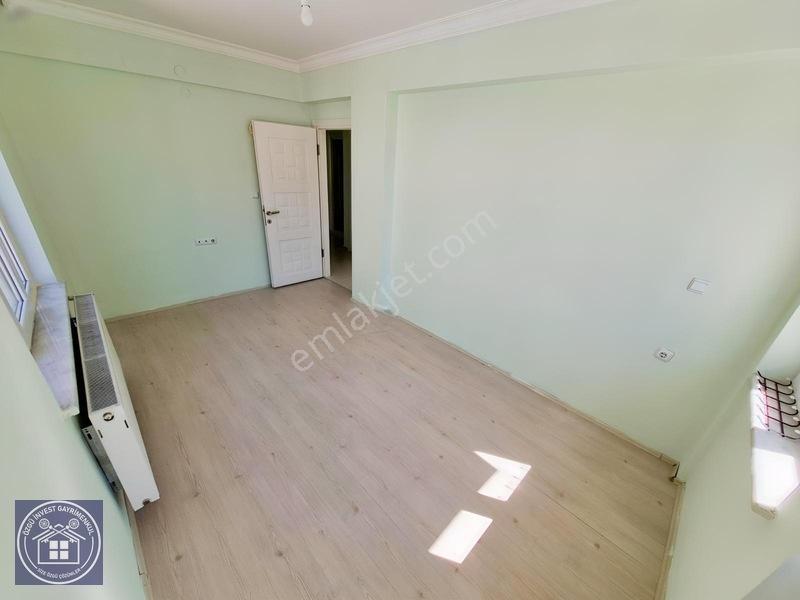 Dumlupınar Mah.cadde Üzeri Satılık 2+1 Daire — fotoğraf 8