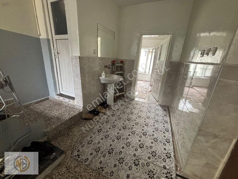 Çıksorutta Satılık 3 Katlı Müstakil Dükkan + 2 Daire + Teras — fotoğraf 18