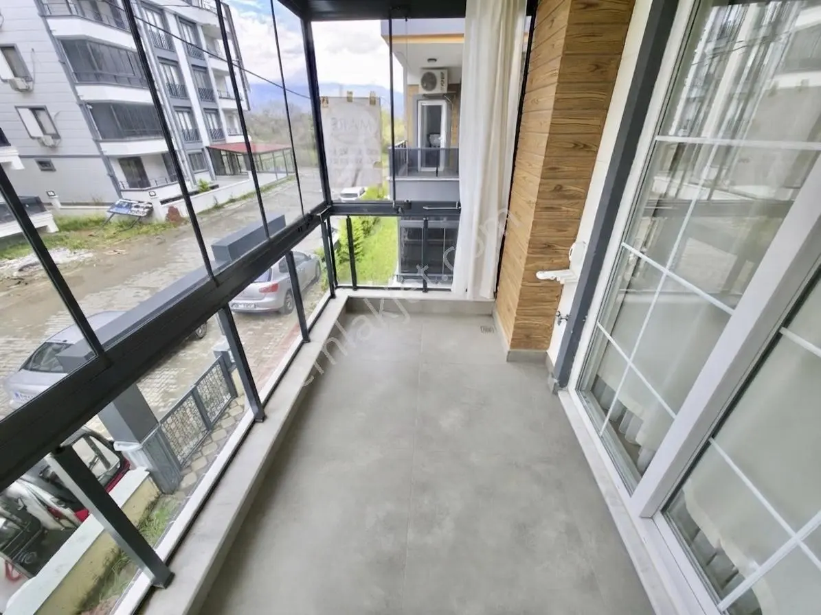 ⭐ay Emlaktan⭐akçay'da Kapalı Balkon Şık Tasarımlı Arakat Ön Cephe Satılık 2+1 Ultra Lüx Daire — fotoğraf 8