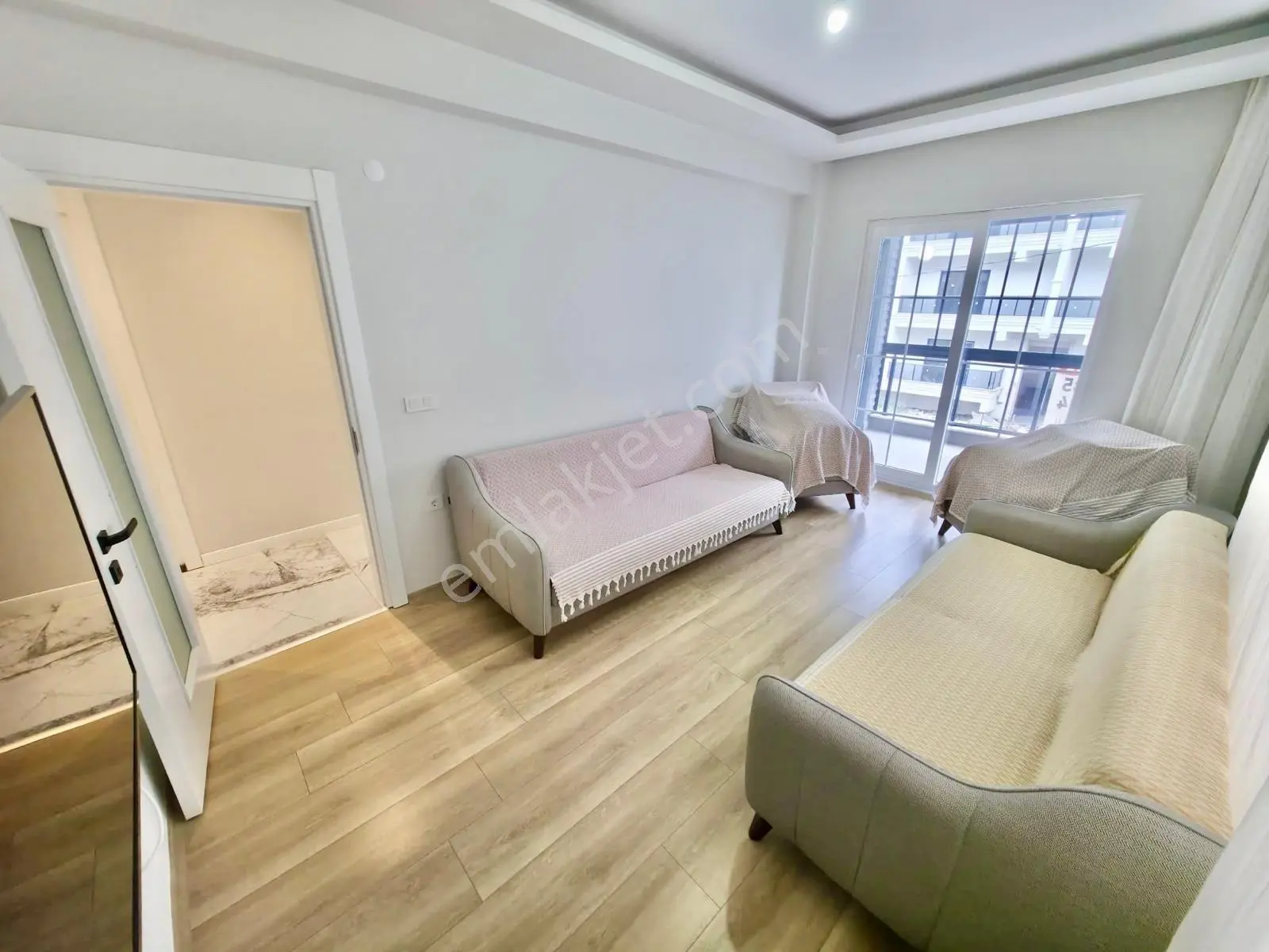 ⭐ay Emlaktan⭐akçay'da Kapalı Balkon Şık Tasarımlı Arakat Ön Cephe Satılık 2+1 Ultra Lüx Daire — fotoğraf 10